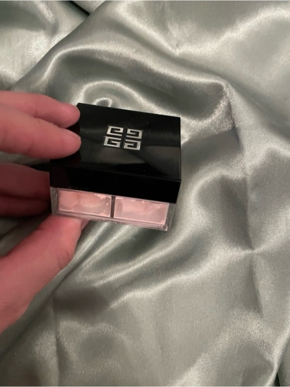Givenchy Dual-Compartment Highlighter Duo - Black & Soft Pink
